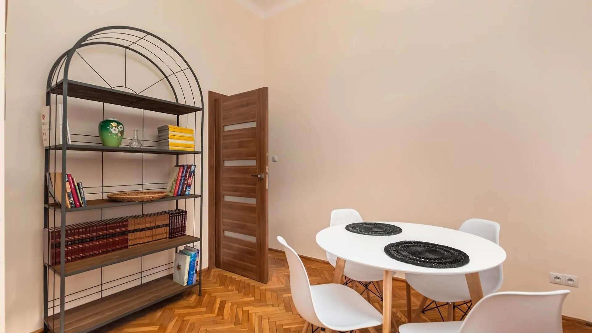Apartment Marszalkowska 24/26 By Homeprime Warsaw
